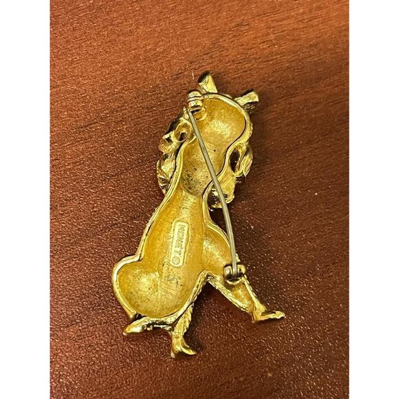 Vintage Monet Poodle Brooch Gold Tone Dog Pin Rhinestone Eyes - Picture 2 of 2